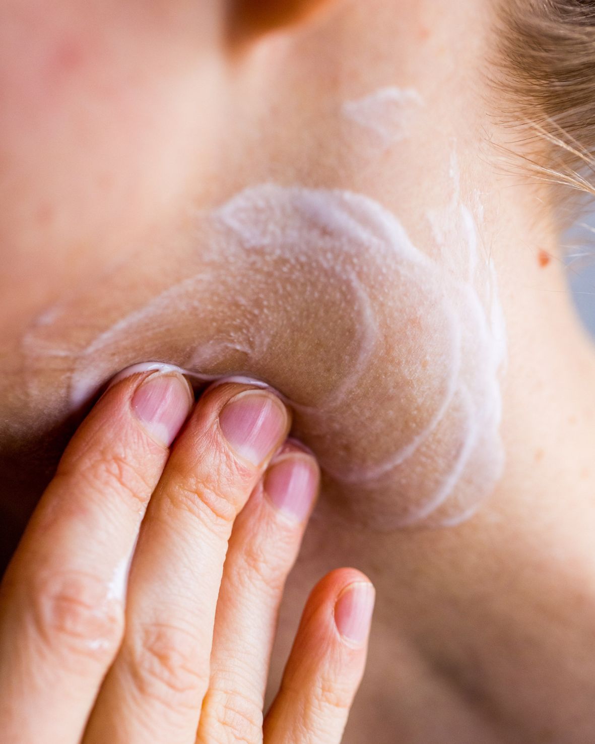MILD FACIAL CLEANSING MILK