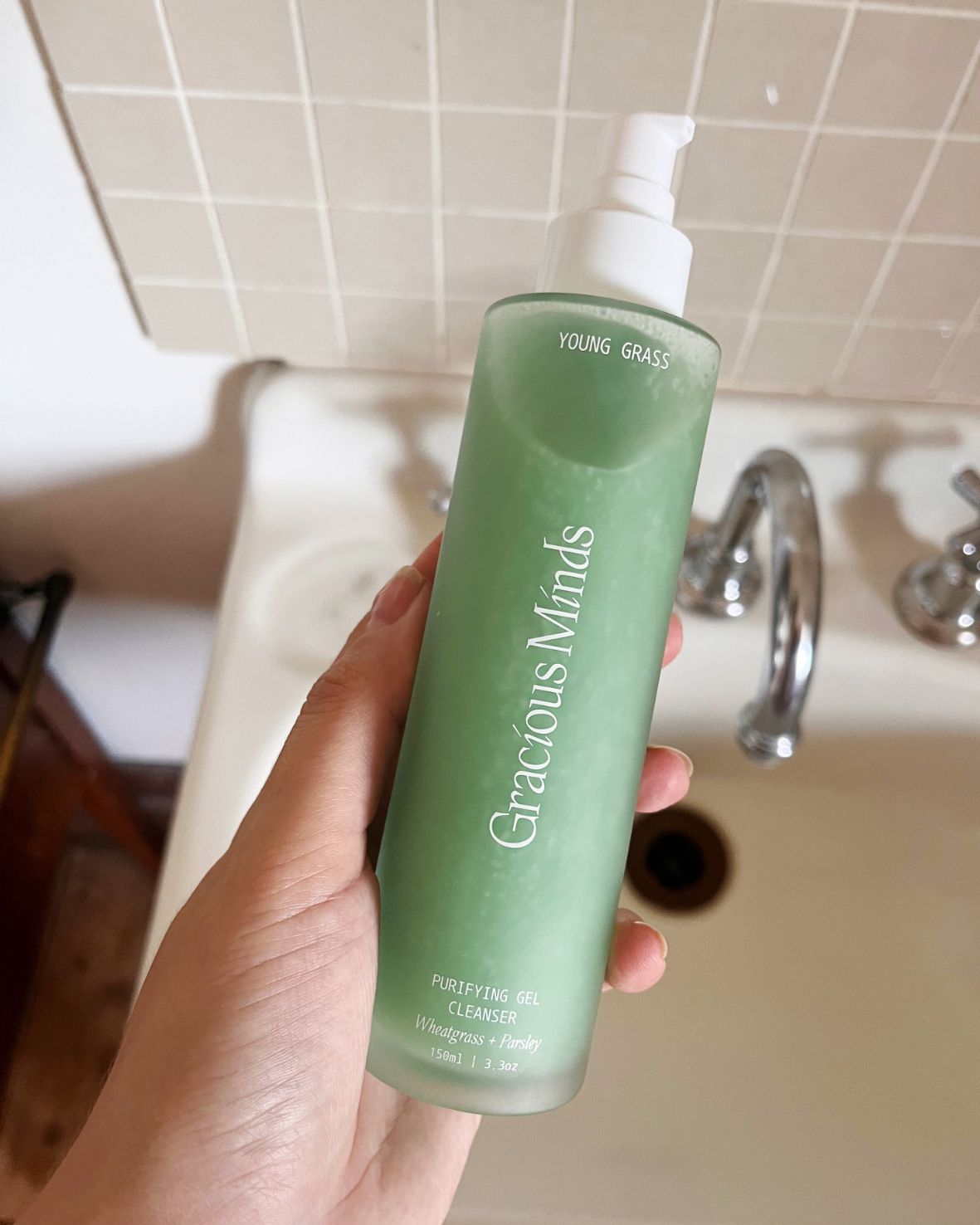 YOUNG GRASS PURIFYING GEL CLEANSER